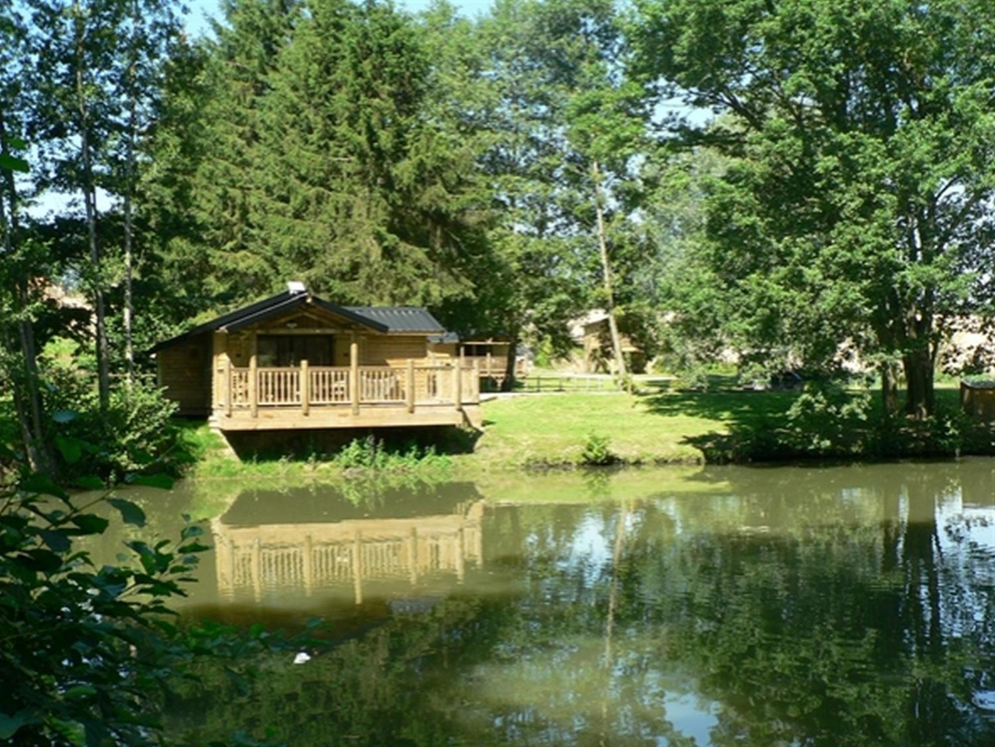埃唐斯杜姆林露营地 Suzy 外观 照片